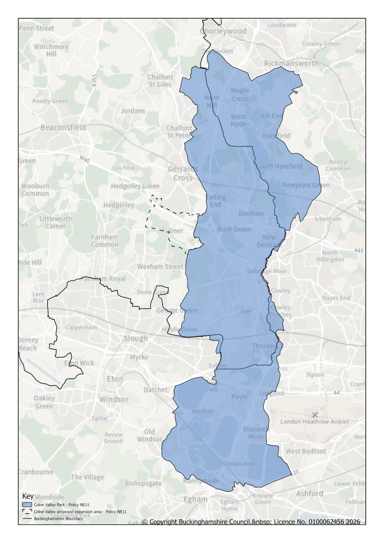 Map of Buckinghamshire highlighting Colne Valley Park in blue.