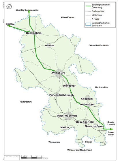 Map of Buckinghamshire showing district boundaries, motorways, A roads, and railway lines, with cities and towns labelled.